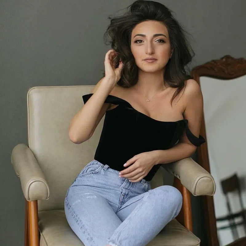 Top corto con hombros descubiertos para mujer