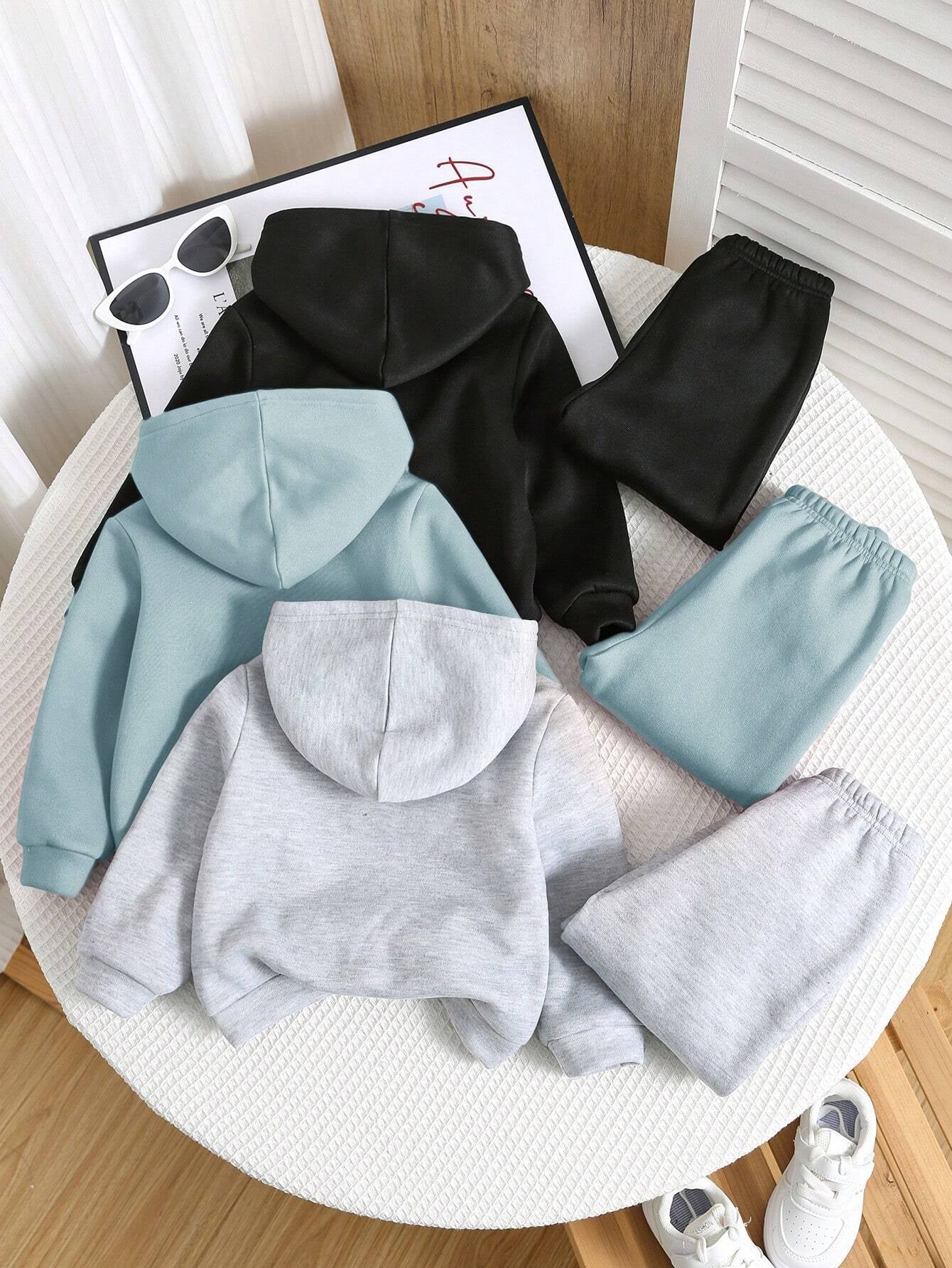 Conjunto de pantalon y hoddie unisex